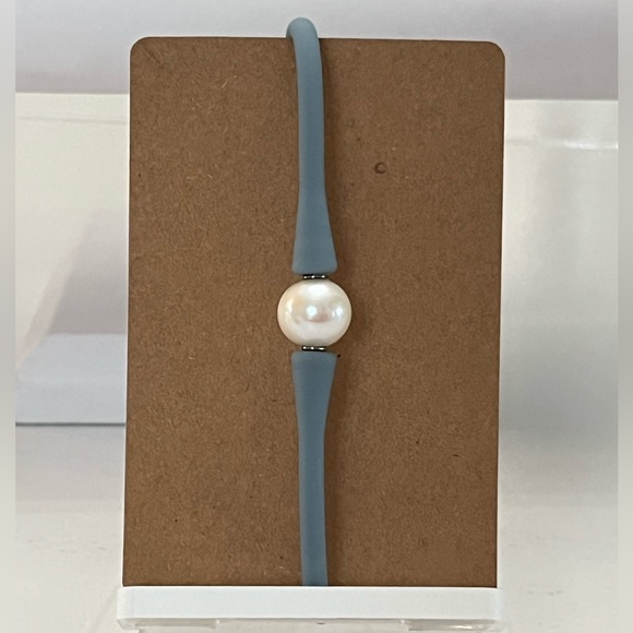 FRESH WATER PEARL BRACELET | Silicone | NEW! - Picture 13 of 14